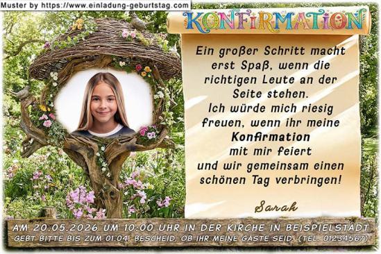 Die Einladung zur Konfirmation mit deinem Foto in einem von Ästen umgebenen Naturrahmen. Daneben befindet sich dein Text auf einer Schriftrolle.