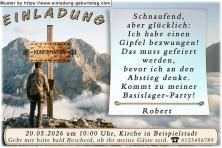 Der Junge vor dem Gipfelkreuz als Einladung zur Konfirmation – kommt zu meiner Basislagerparty. Auf dem Gipfelkreuz befindet sich das Wort Konfirmation.