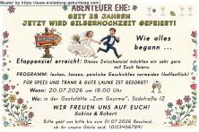 Die lustige Einladungskarte zur Silberhochzeit mit dem Paar schnell auf dem Weg zum Standesamt - vor 25 Jahren