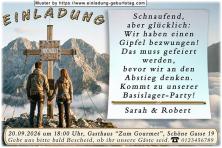 lustige Hochzeitseinladung mit witzigem änderbaren Text mit dem Paar am Gipfelkreuz